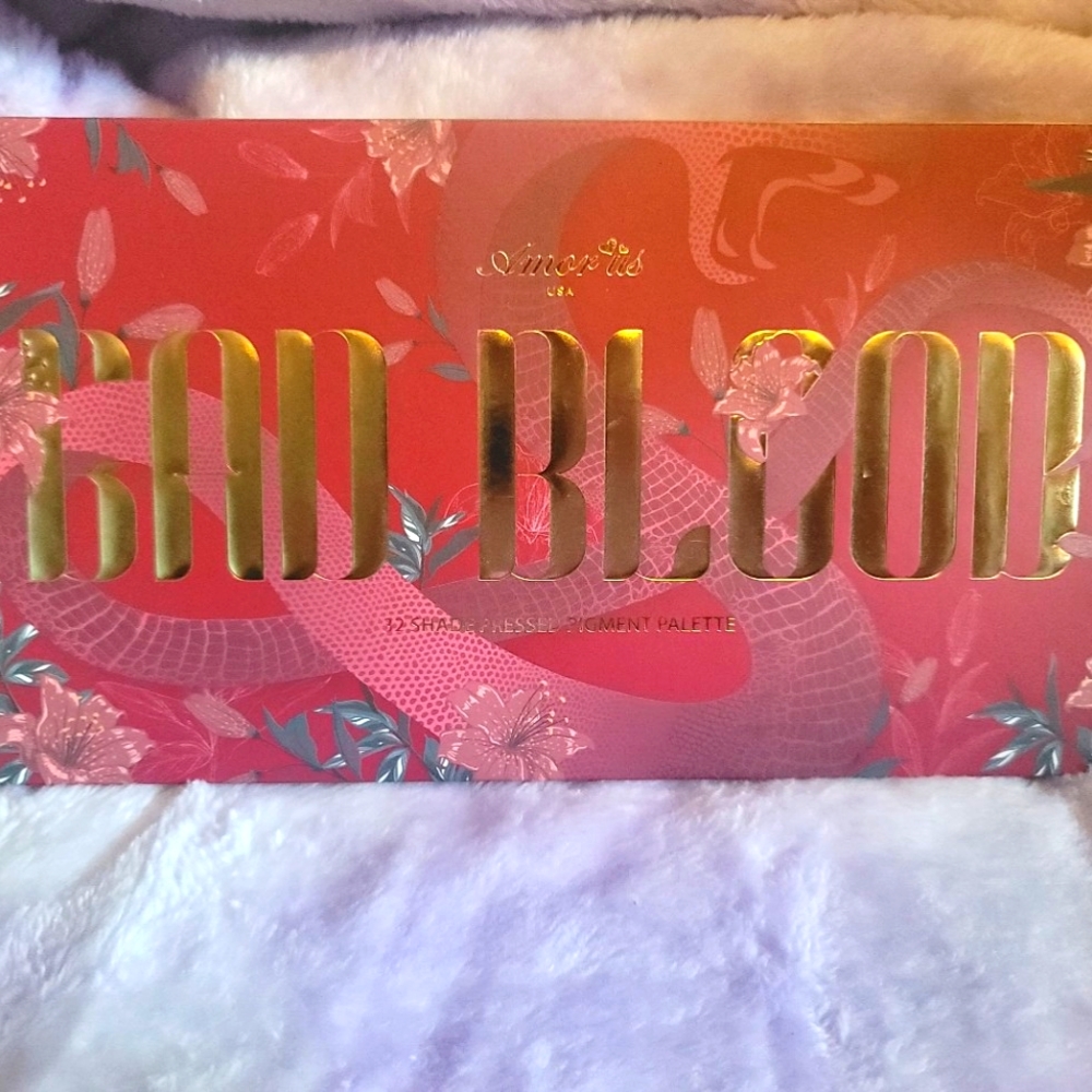 Bad blood eyeshadow palette